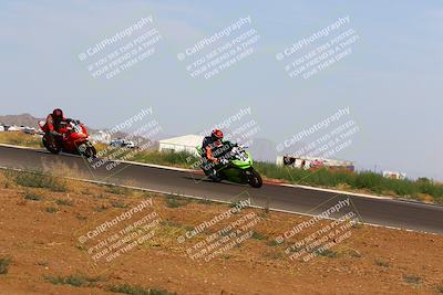 media/Apr-30-2023-CRA (Sun) [[020fcf5d43]]/Race 14-400 Expert-Amateur Superbike/